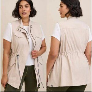 TORRID Happy Camper Stretch Woven Light Weight Active Vest Beige Size Large/12